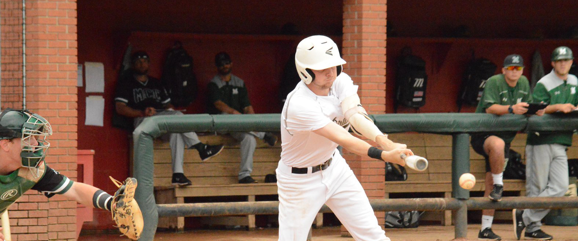 Holmes splits two games with East Mississippi, 15-14 and 7-4